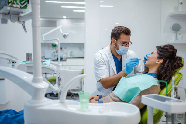 Best Root Canal Treatment  in Bloomington, TX